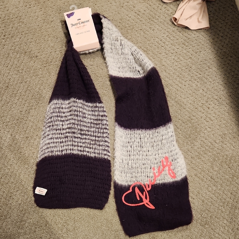 NEW Juicy Couture Plum and Gray Knit Scarf. NEW With Tags